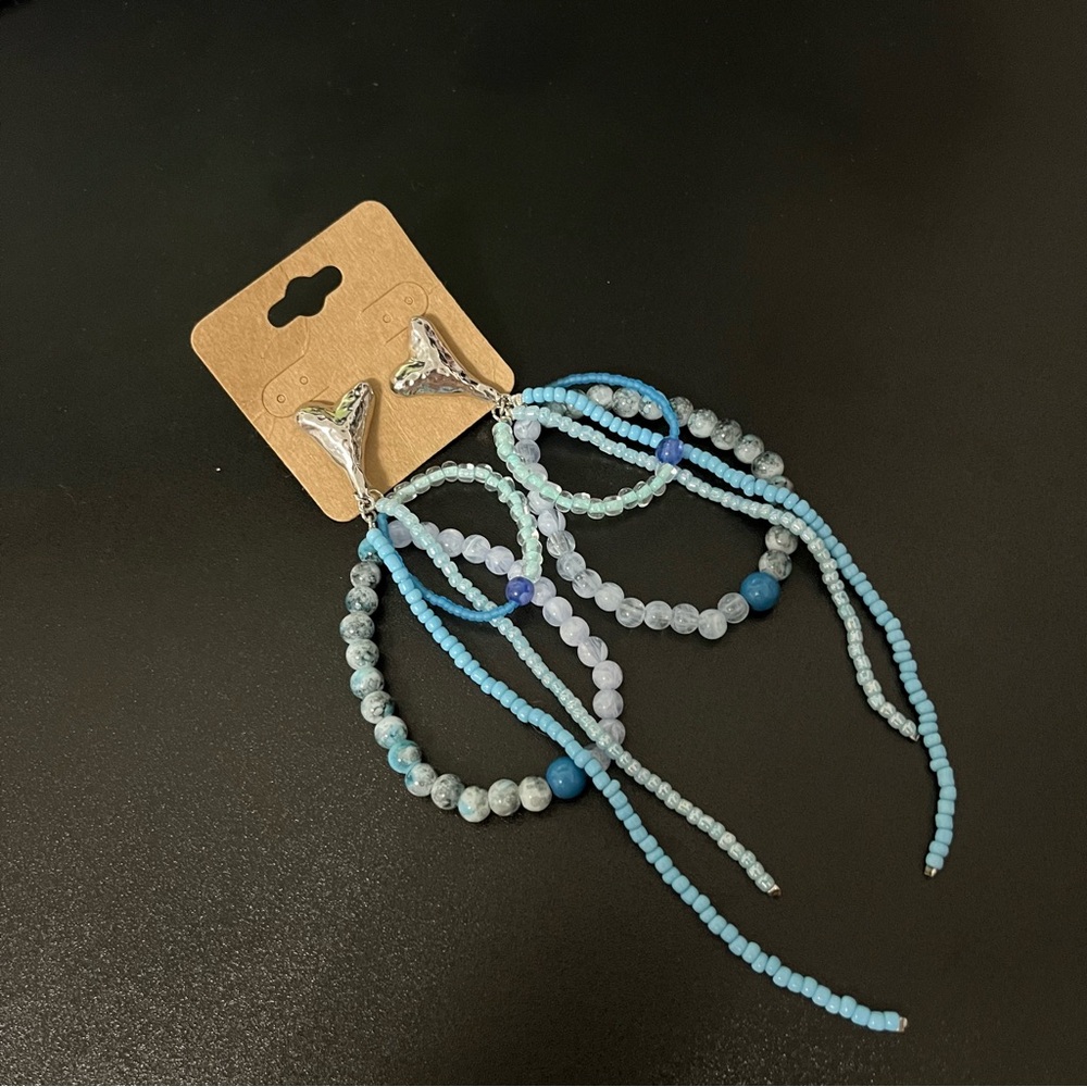 235. FREE PEOPLE Reese Dangle Earrings in Sky Blue/Silver NWOT $38 - Picture 2 of 2